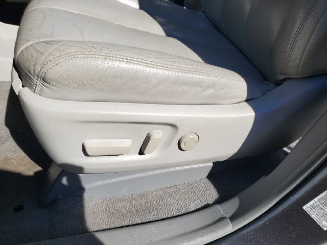 Used 2011 Toyota Sienna XLE FWD image 22