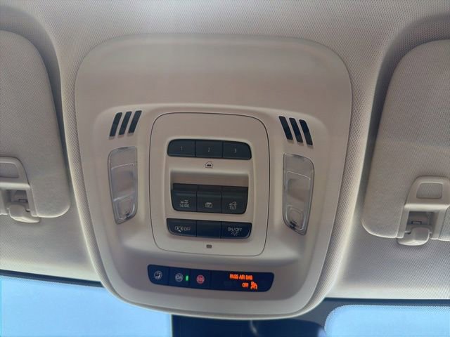 Used 2023 Buick Envision Avenir AWD/4WD image 29