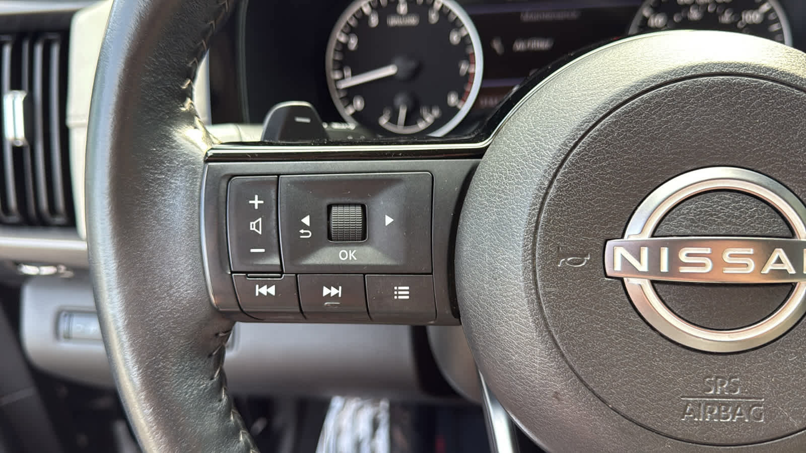 Certified 2023 Nissan Pathfinder SL image 23