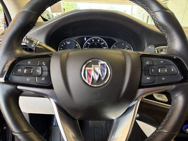 Used 2022 Buick Enclave Avenir w/ Avenir Technology Package FWD image 26