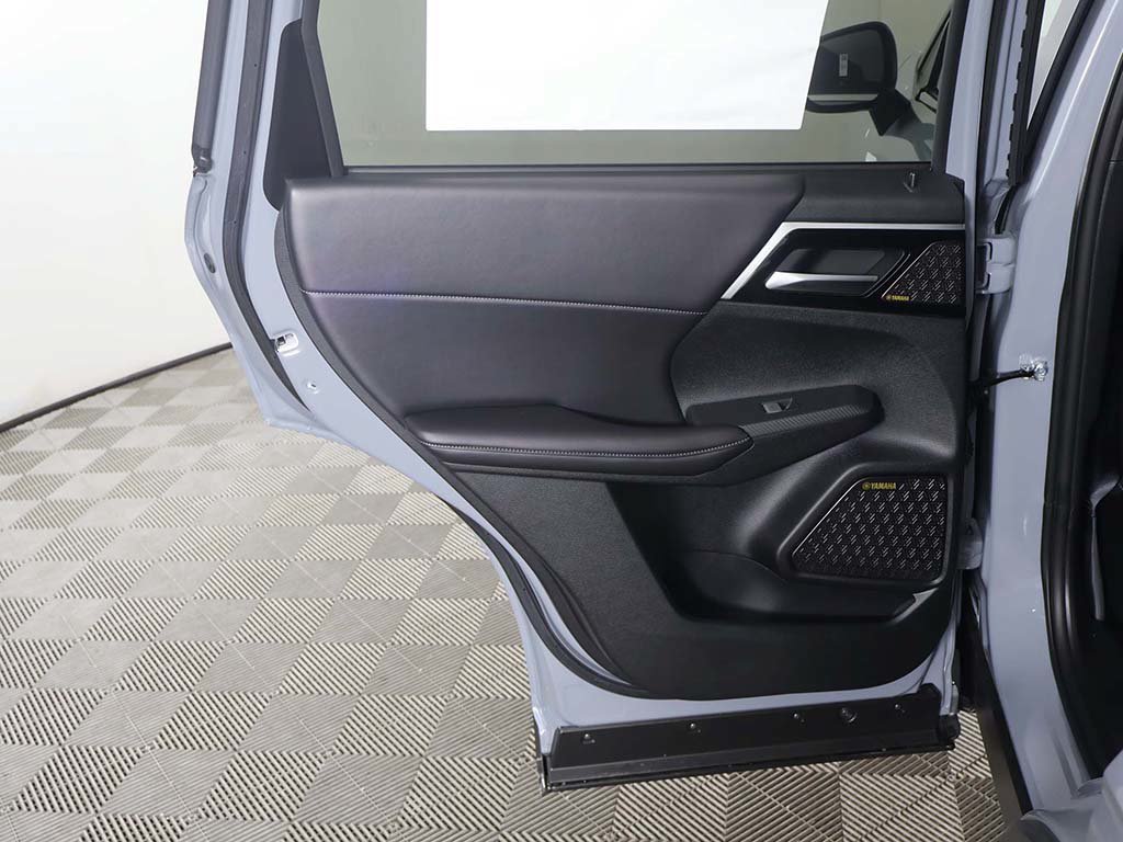 New 2026 Mitsubishi Outlander SE FWD image 26