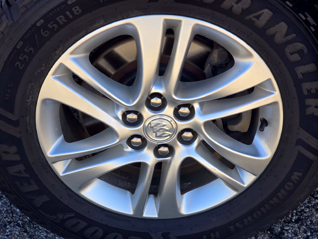 Used 2019 Buick Enclave Essence AWD/4WD image 7