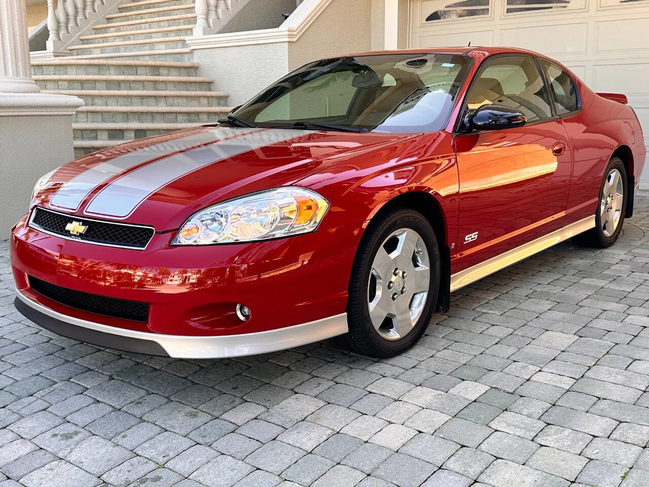 Used 2007 Chevrolet Monte Carlo SS w/ Silver Rally Stripe Package FWD image 27