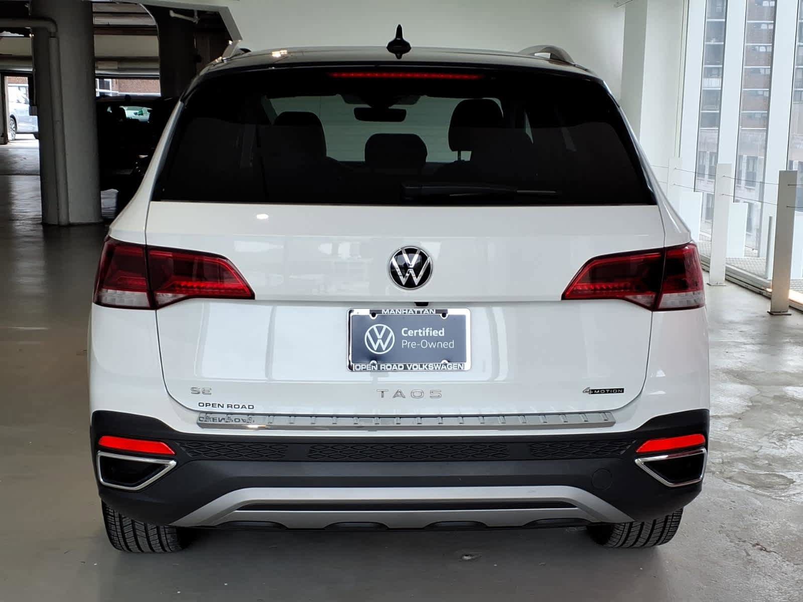 Certified 2023 Volkswagen Taos SE w/ Panoramic Sunroof Package AWD/4WD image 5
