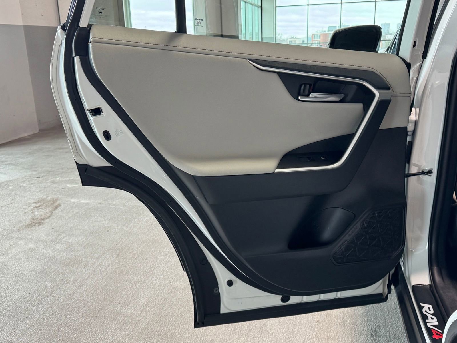 Used 2021 Toyota RAV4 Limited w/ Limited Grade Weather Package image 37