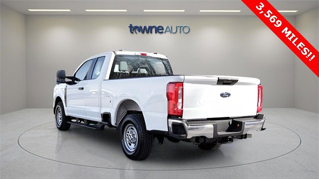 Used 2023 Ford F250 XL w/ XL Chrome Package image 11