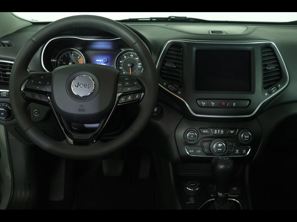 Used 2023 Jeep Cherokee Altitude Lux w/ Lux Elite Package AWD/4WD image 21