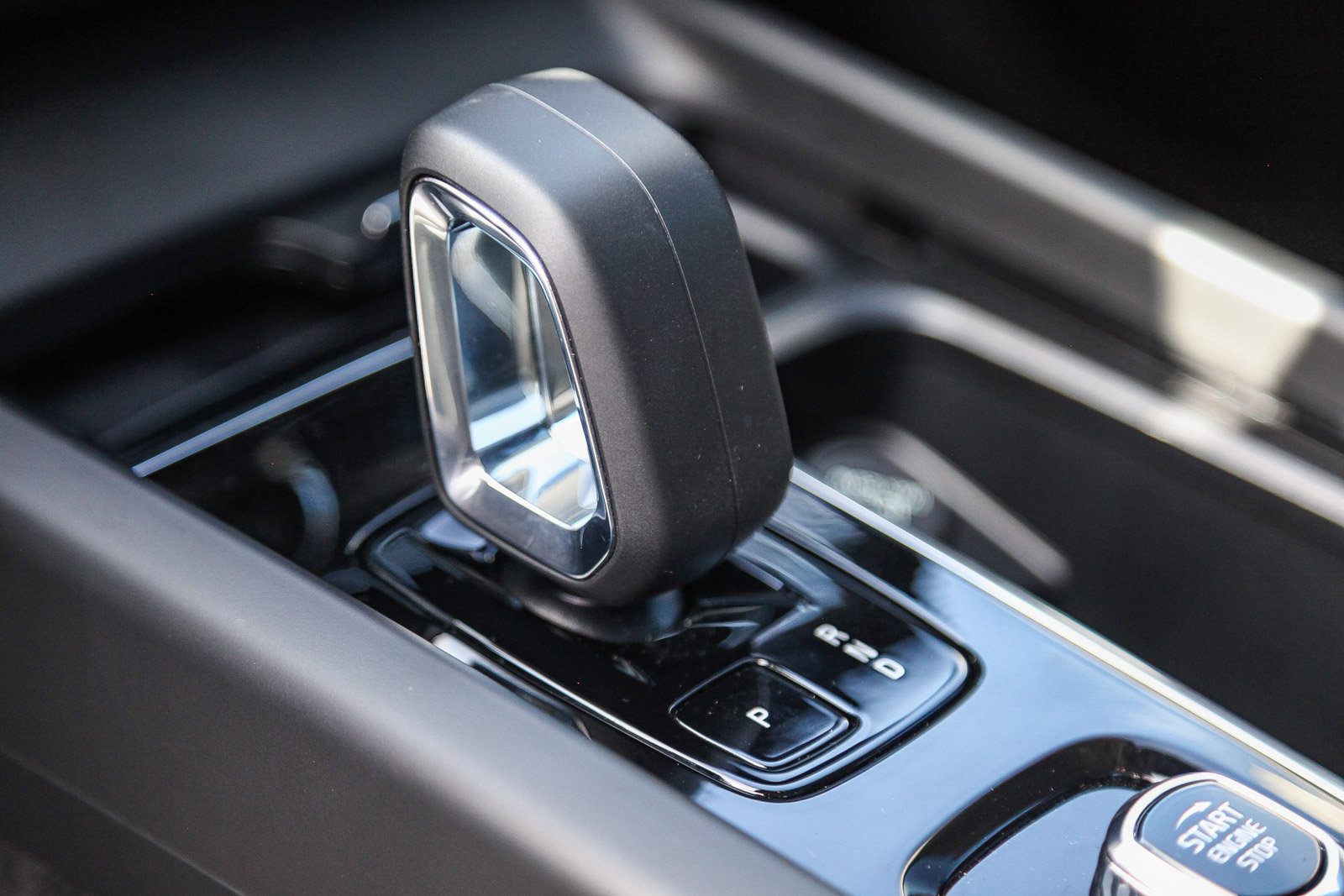 Used 2025 Volvo XC60 T8 Core w/ Protection Package Premier image 10