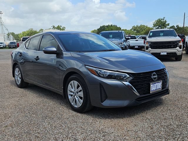 Used 2025 Nissan Sentra S FWD image 36