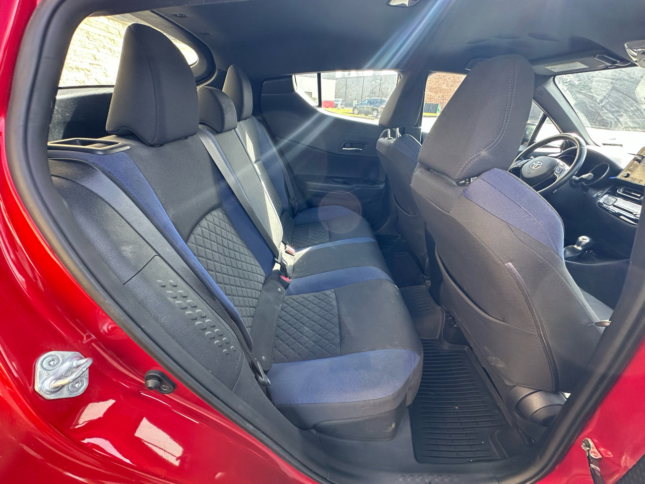 Used 2021 Toyota C-HR XLE image 12