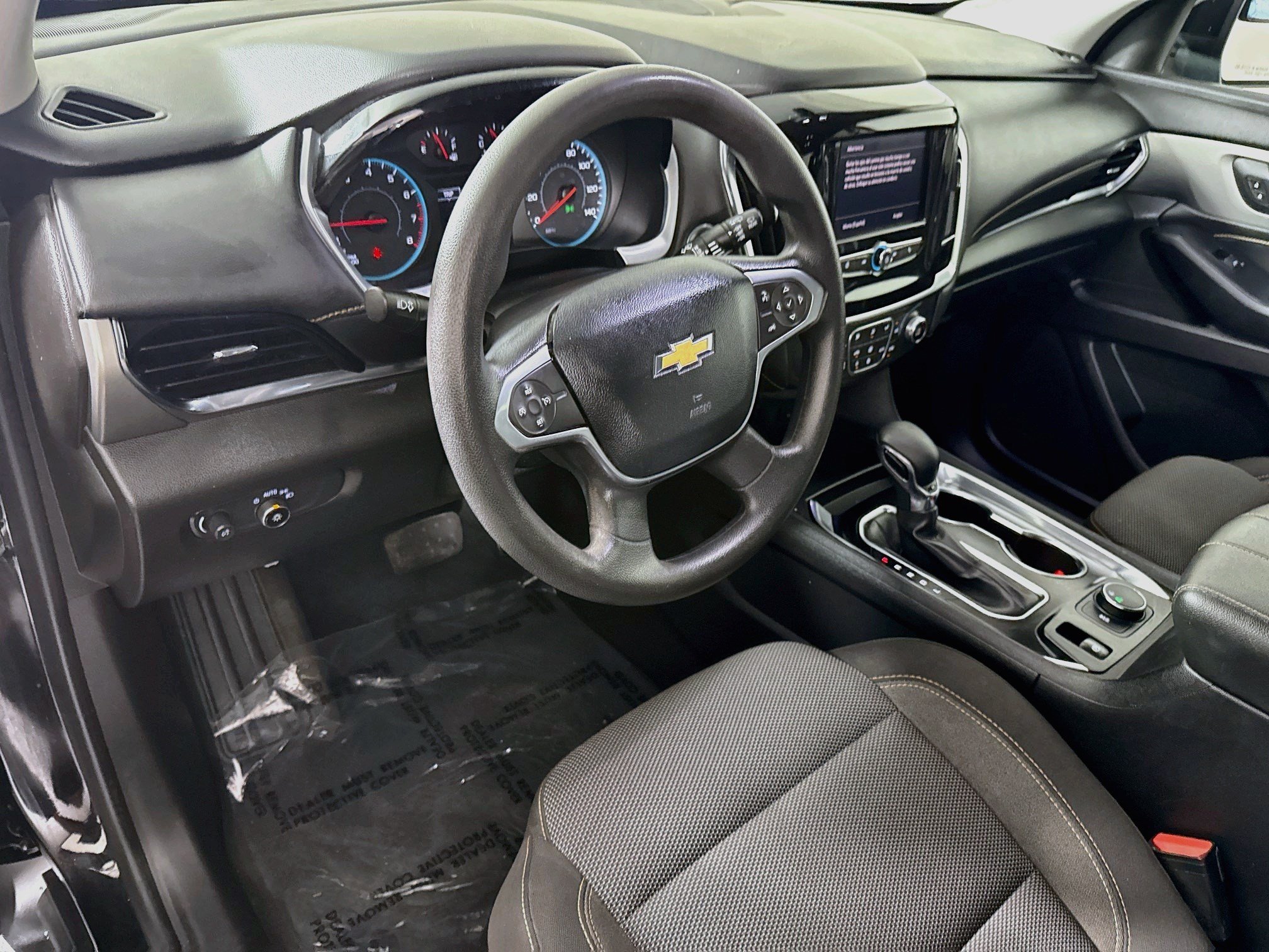 Used 2021 Chevrolet Traverse LS FWD image 23