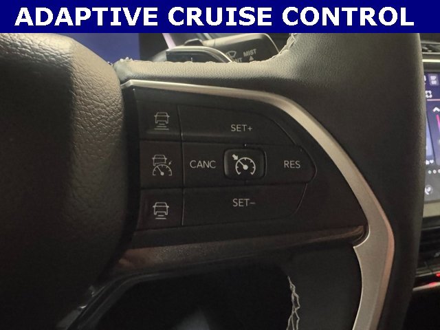 Used 2023 Jeep Grand Cherokee Laredo w/ Luxury Tech Group I image 18