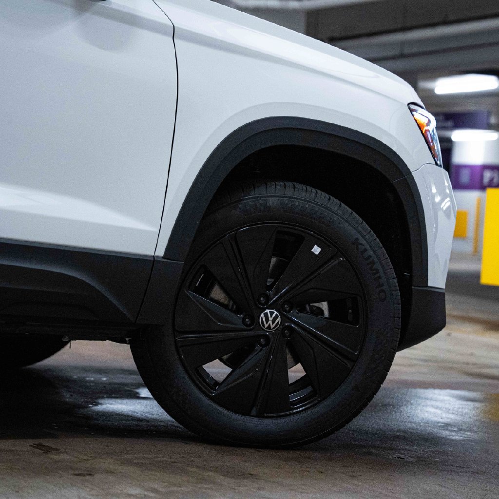 New 2027 Volkswagen Taos Sport AWD/4WD image 7