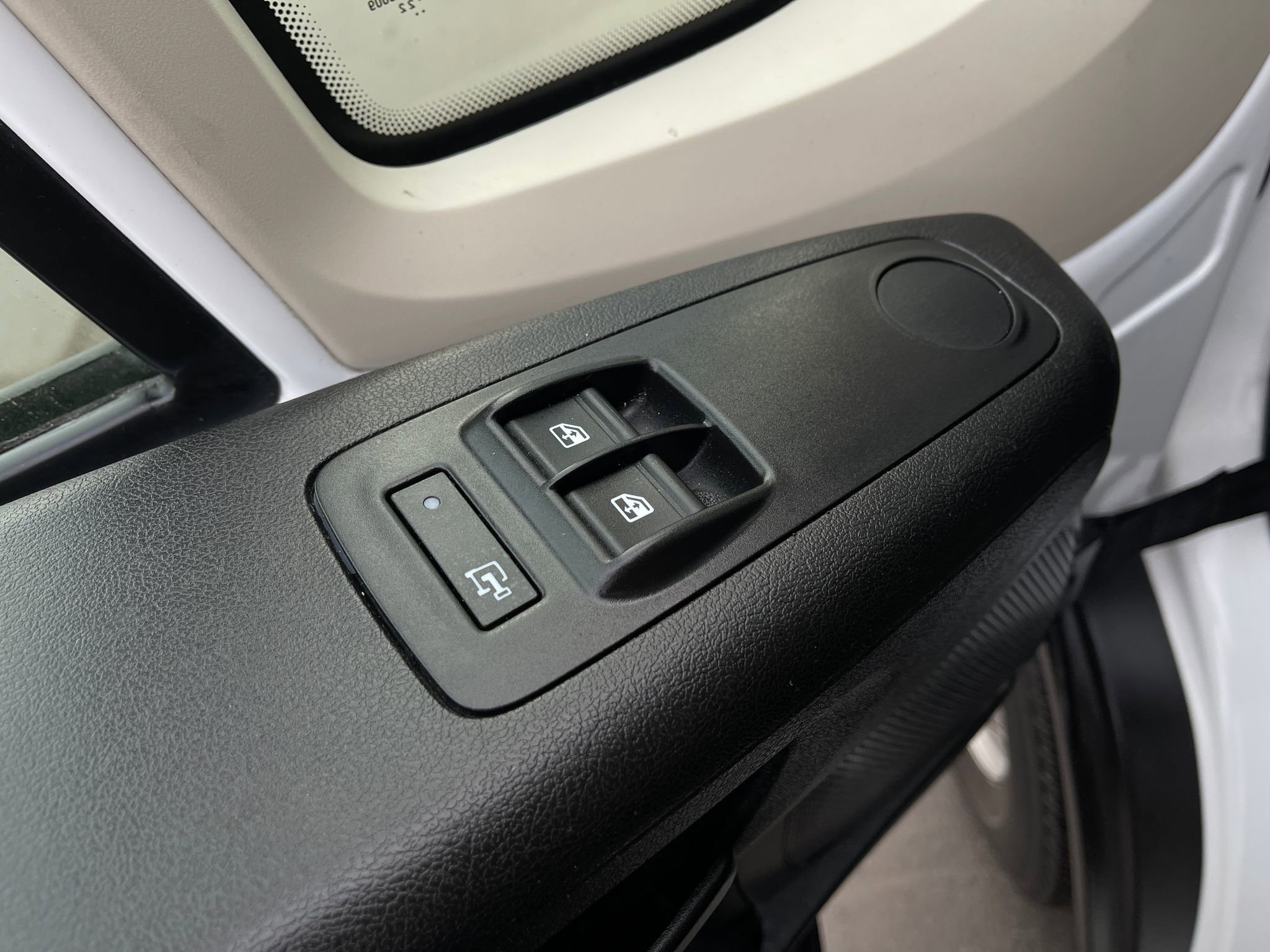 Used 2022 RAM ProMaster 2500 FWD image 13