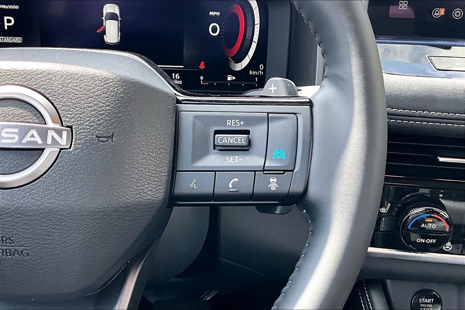Certified 2025 Nissan Rogue Platinum w/ Platinum Premium Package FWD image 25
