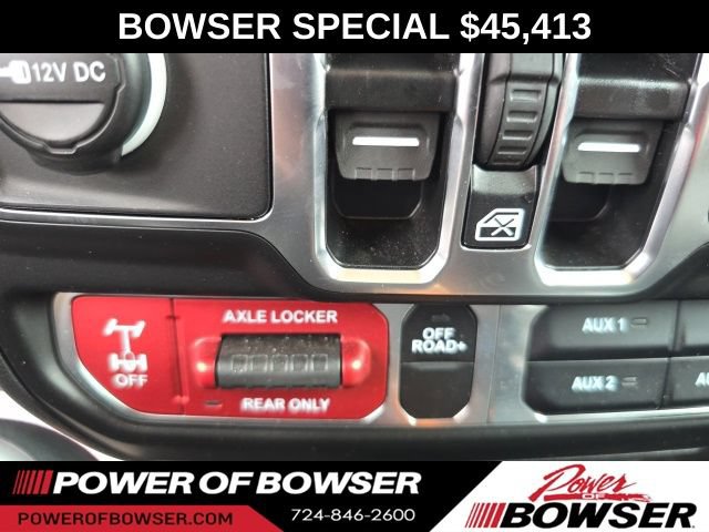 Used 2025 Jeep Gladiator Mojave w/ Convenience Group AWD/4WD image 19