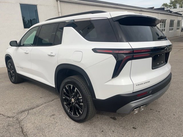 New 2026 Chevrolet Traverse LT w/ Sun and Wheel Package image 3