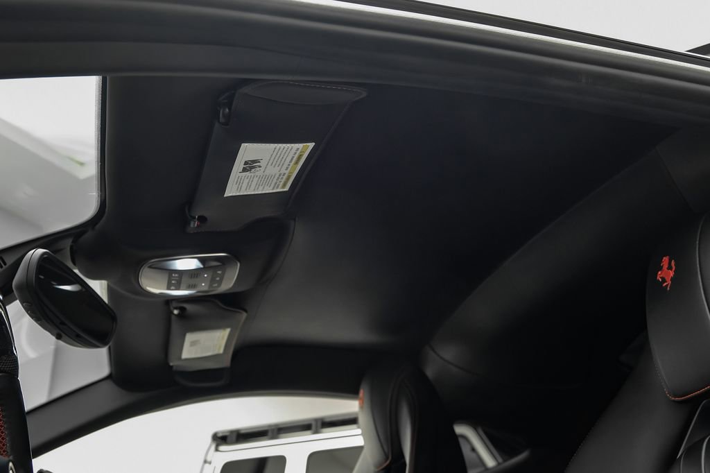 Used 2019 Ferrari 812 Superfast RWD image 35