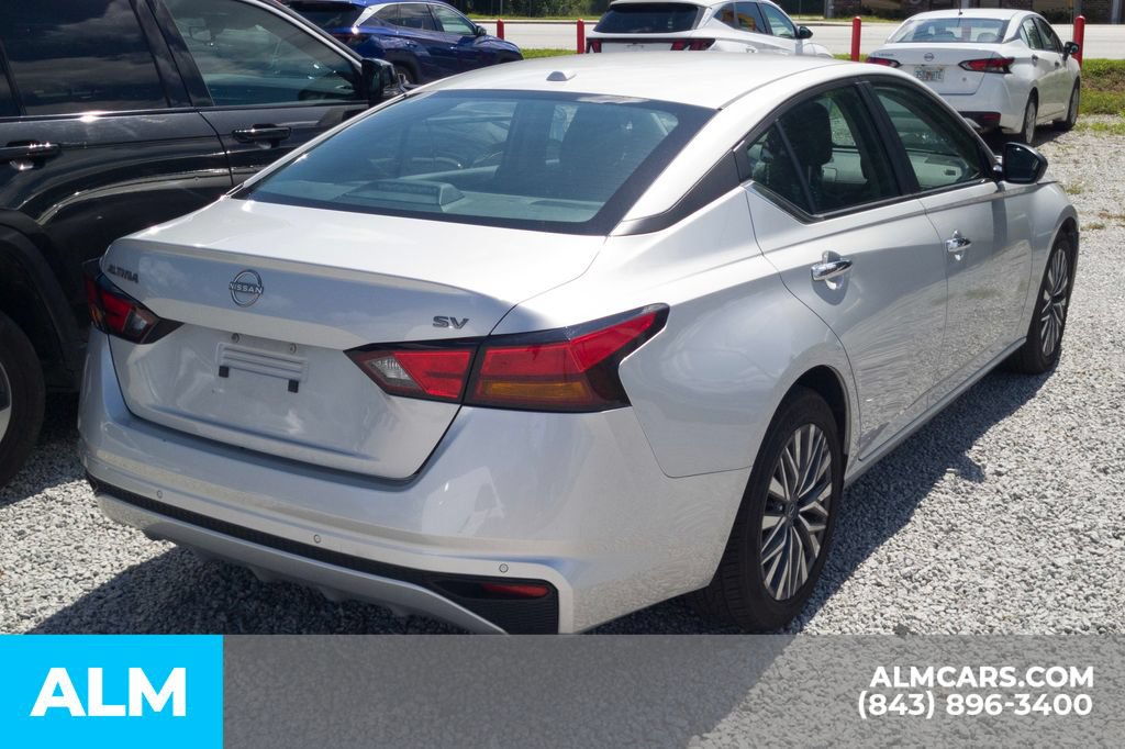 Used 2024 Nissan Altima 2.5 SV FWD image 23