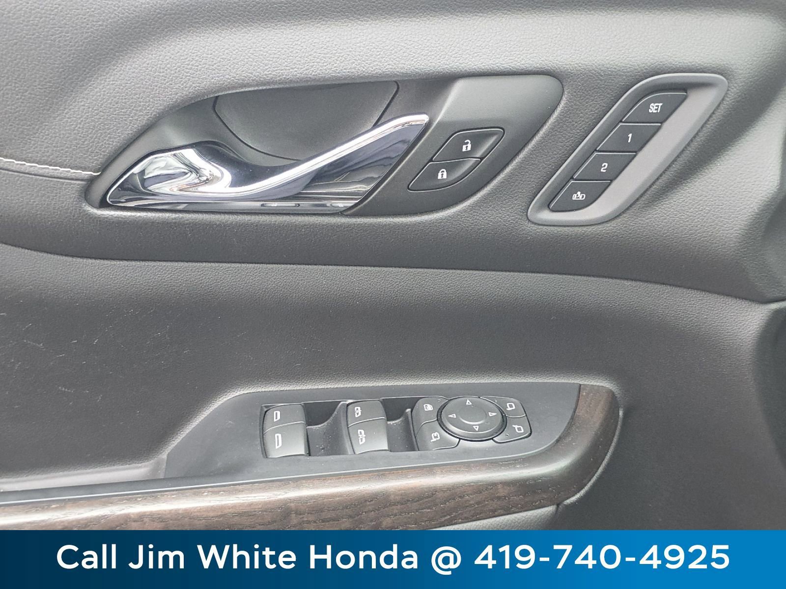 Used 2022 GMC Acadia Denali w/ Black Diamond Edition image 28