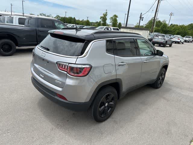 Used 2018 Jeep Compass Latitude w/ Popular Equipment Group AWD/4WD image 19