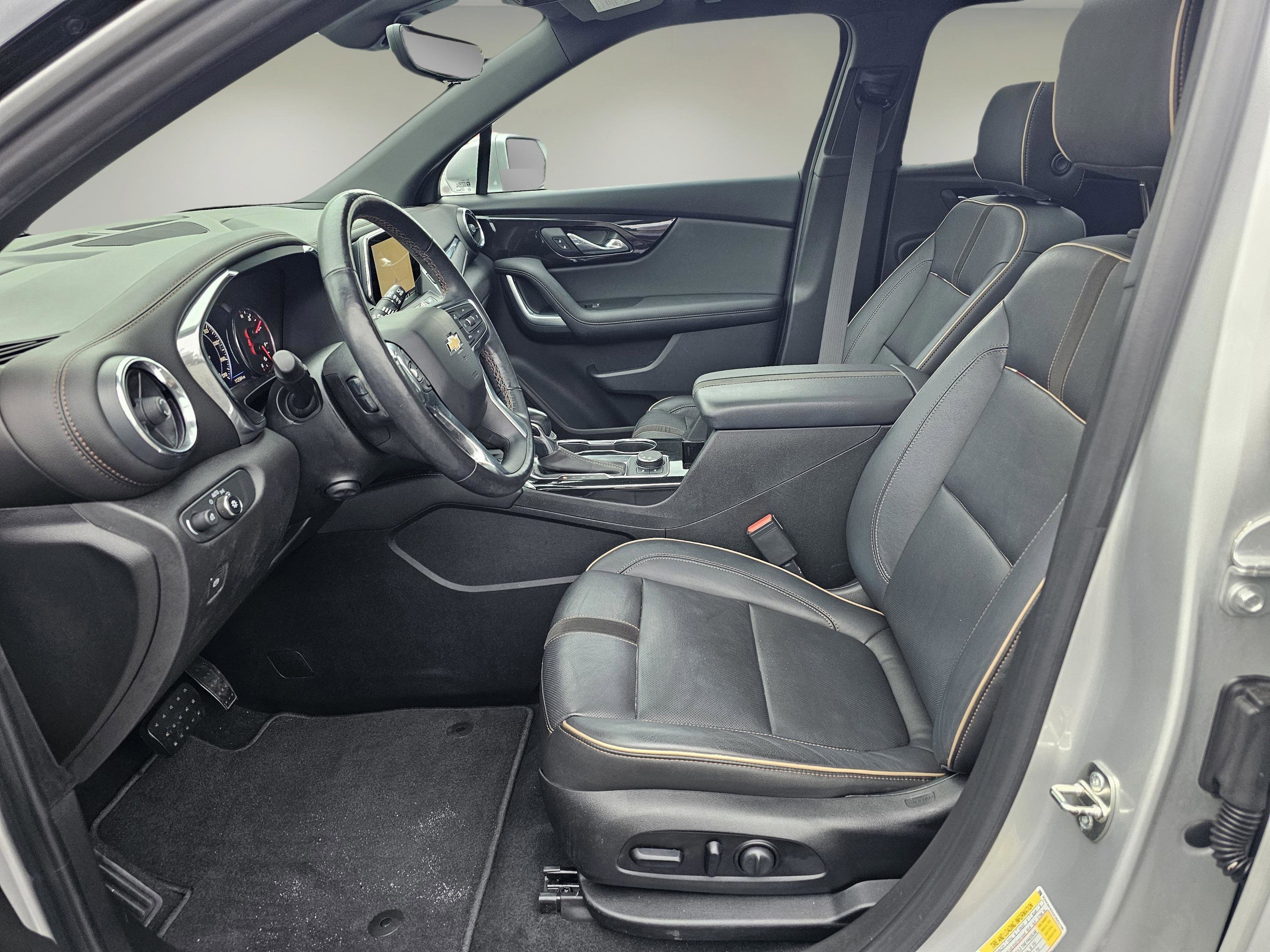 Used 2019 Chevrolet Blazer Premier w/ Sun and Wheels Package image 10