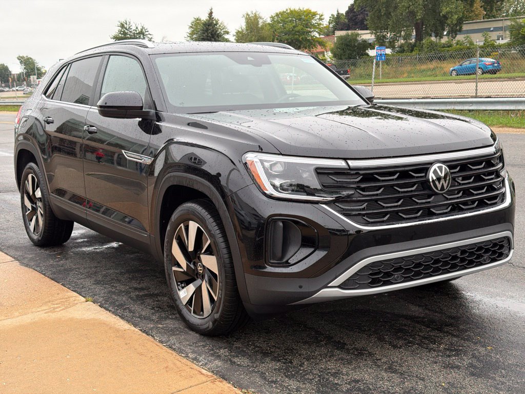 New 2026 Volkswagen Atlas Cross Sport SE AWD/4WD image 2
