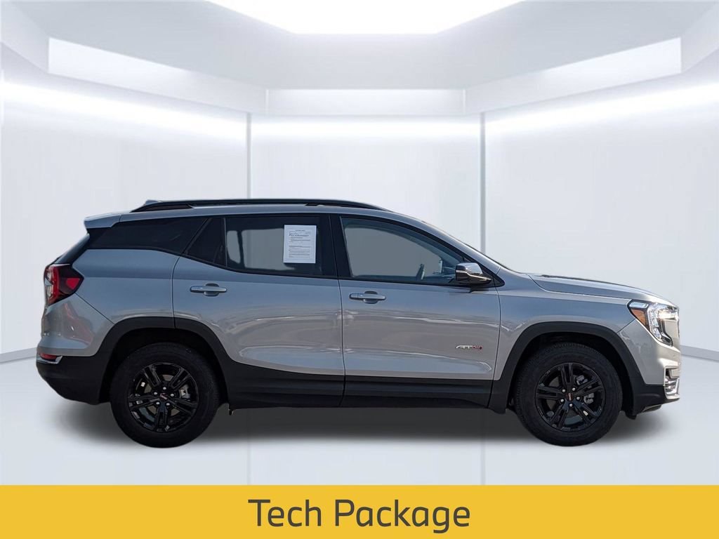Used 2024 GMC Terrain AT4 w/ Tech Package AWD/4WD image 7
