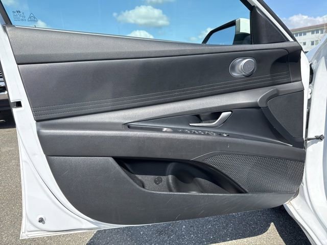 Used 2024 Hyundai Elantra SEL FWD image 23
