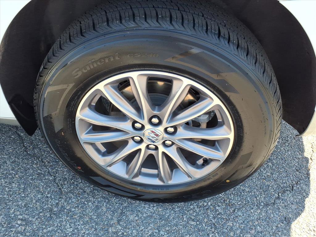 Used 2024 Buick Enclave Premium image 19