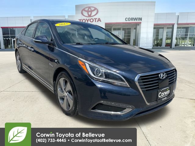 Used 2017 Hyundai Sonata Limited w/ Ultimate Package 02 FWD image 1