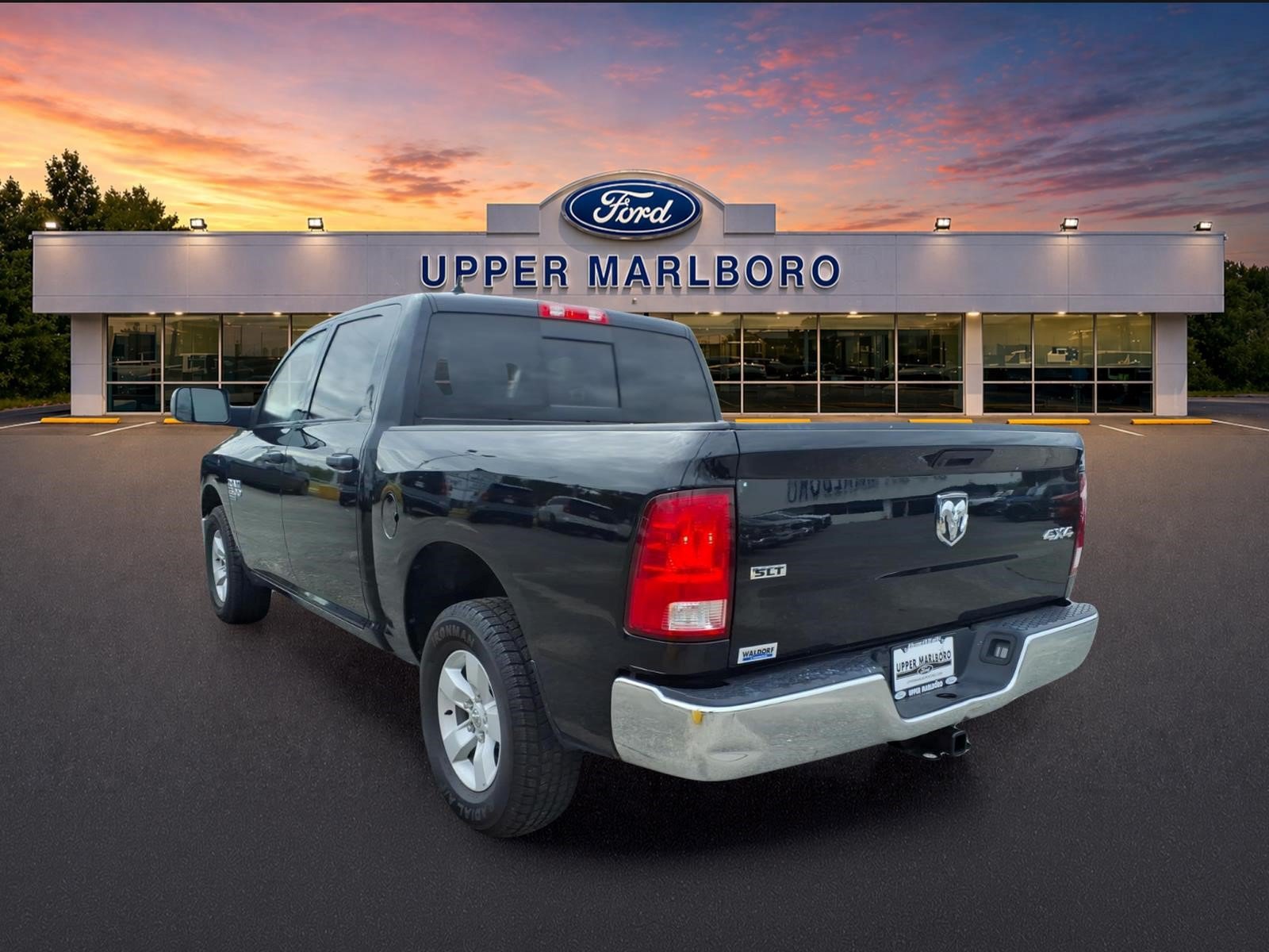 Used 2023 RAM 1500 Classic SLT w/ Trailer & Traction Group AWD/4WD image 6
