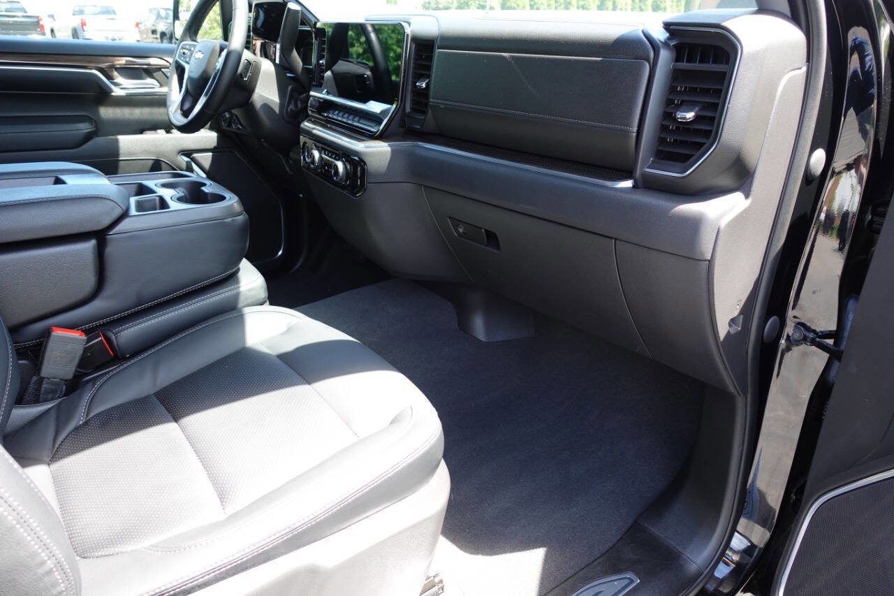 Used 2023 Chevrolet Silverado 1500 LT AWD/4WD image 34