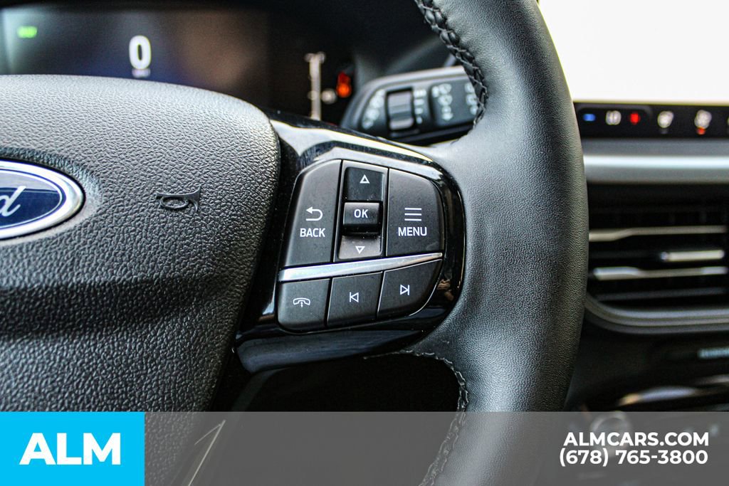 Used 2023 Ford Escape SE image 28