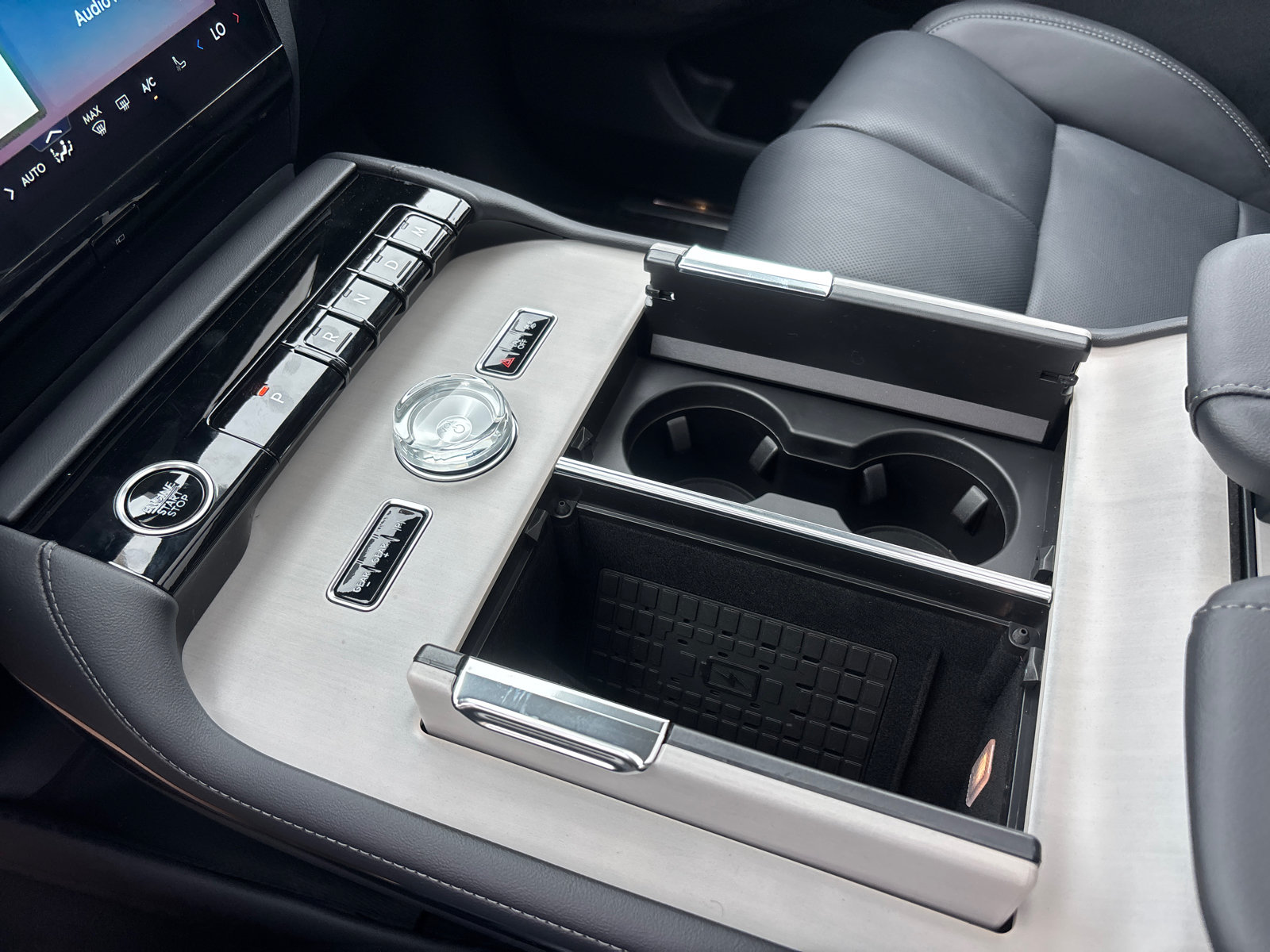 New 2026 Lincoln Navigator Reserve AWD/4WD image 23