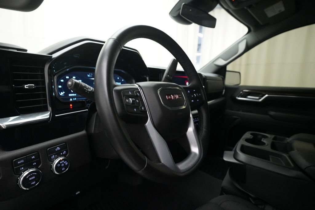 Used 2023 GMC Sierra 1500 Elevation w/ X31 Off-Road Package AWD/4WD image 8