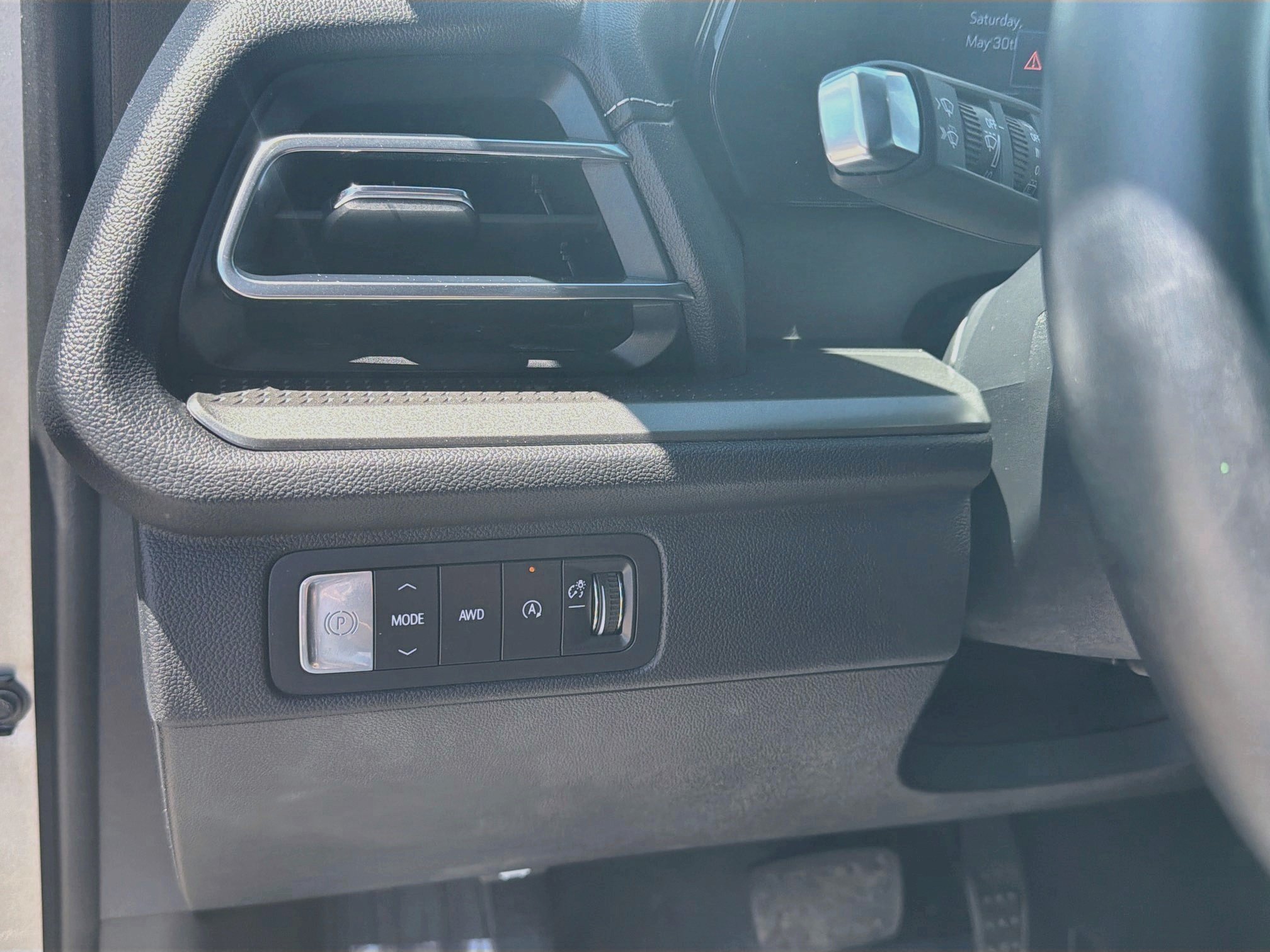 Used 2025 Chevrolet Traverse LT AWD/4WD image 17