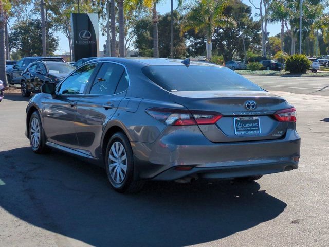 Used 2022 Toyota Camry LE image 8