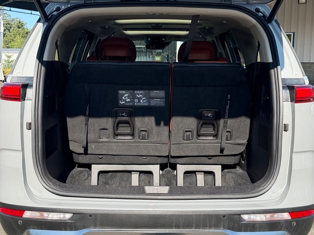 Used 2024 Kia Carnival SX Prestige FWD image 22
