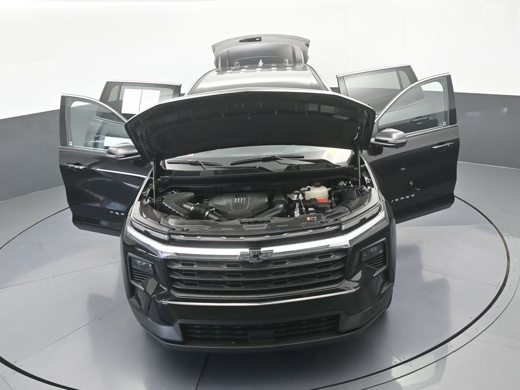 Used 2024 Chevrolet Traverse LS image 79