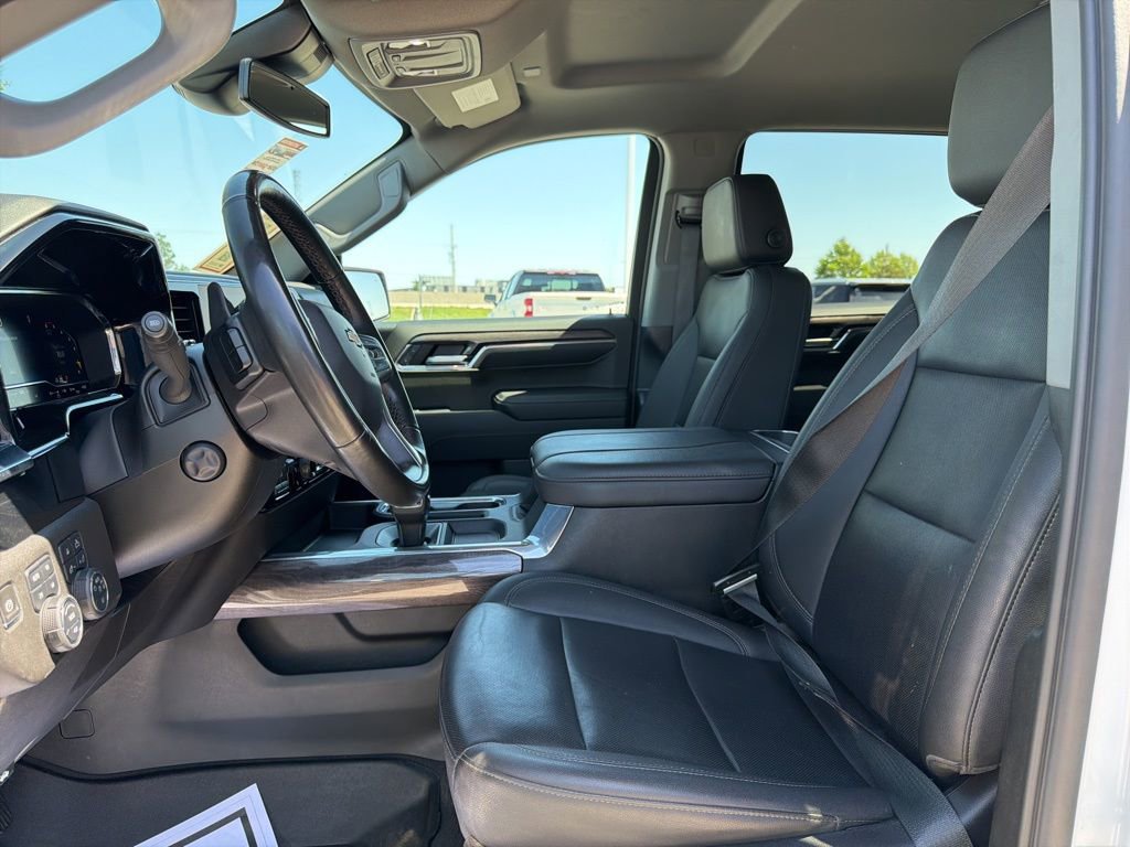 Certified 2024 Chevrolet Silverado 1500 LTZ AWD/4WD image 22