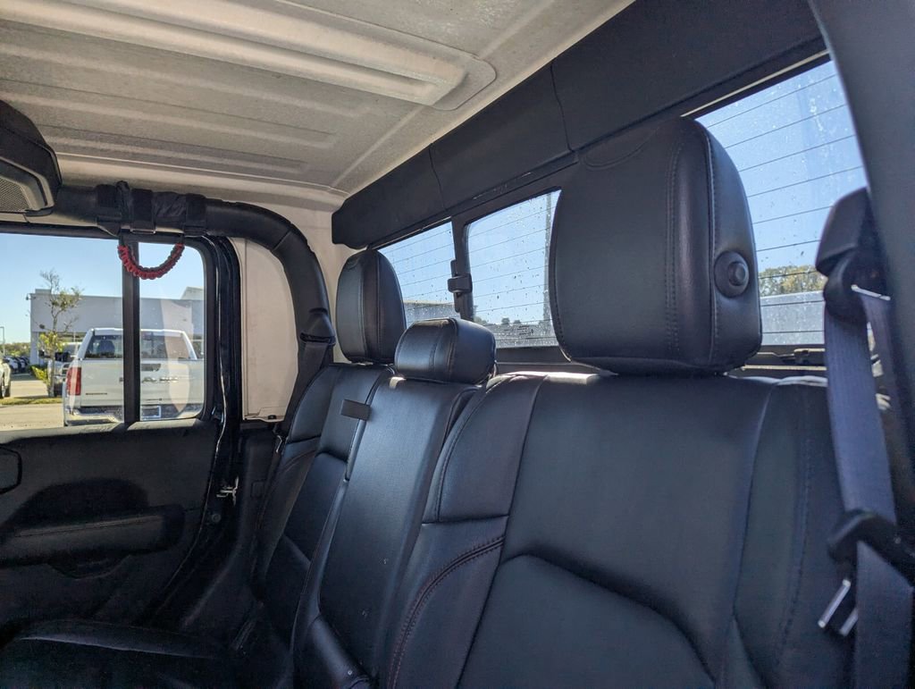 Used 2020 Jeep Gladiator Rubicon AWD/4WD image 16