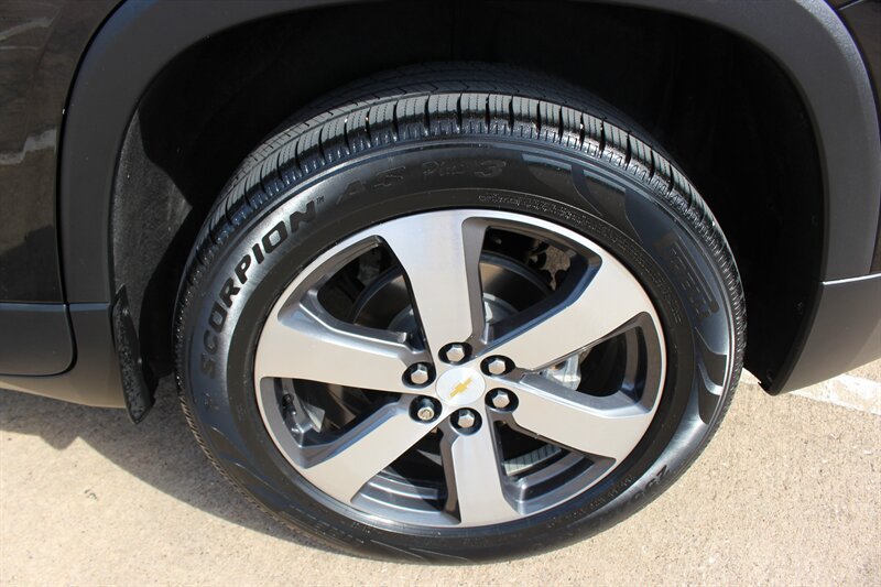 Used 2018 Chevrolet Traverse LT FWD image 38