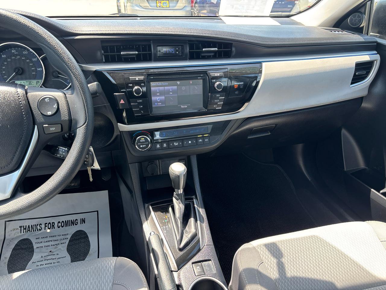 Used 2016 Toyota Corolla LE FWD image 15