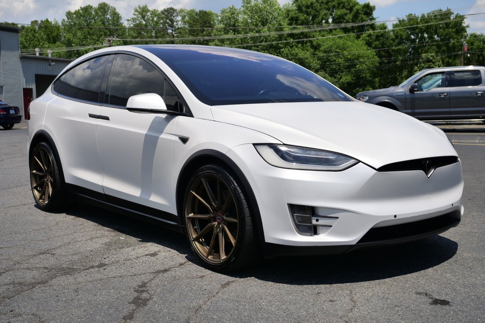 Used 2016 Tesla Model X 90D AWD/4WD image 4