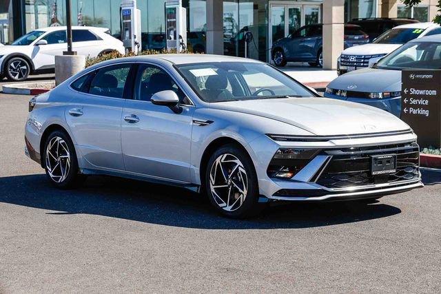 New 2026 Hyundai Sonata SEL FWD image 6