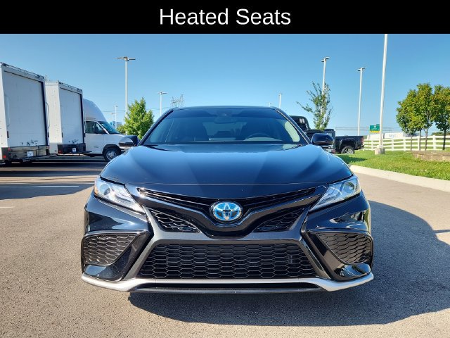 Used 2024 Toyota Camry XSE w/ Cold Weather Package FWD image 2