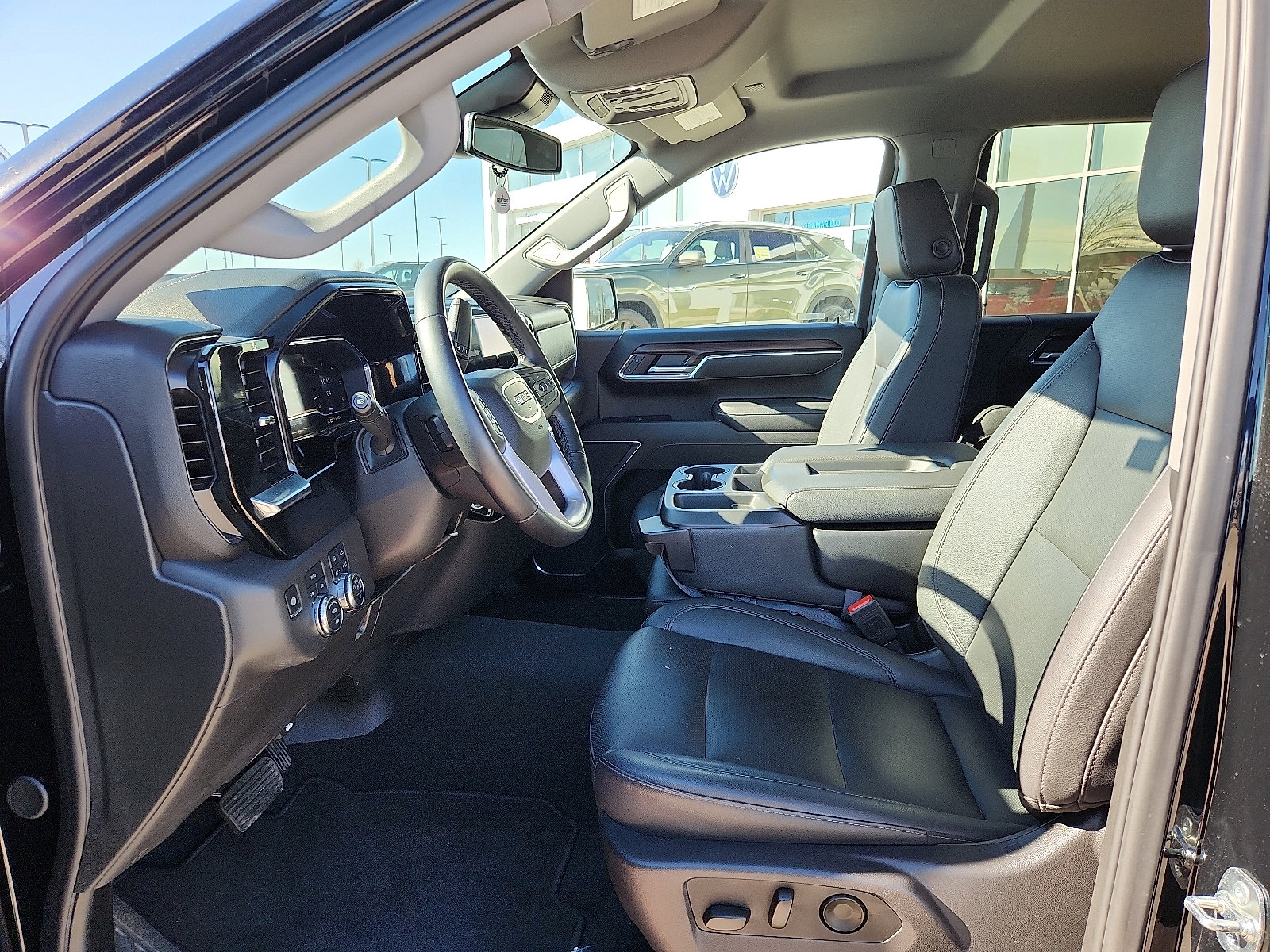 Used 2025 GMC Sierra 1500 SLT image 12