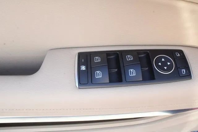 Used 2013 Mercedes-Benz E 350 Cabriolet image 33