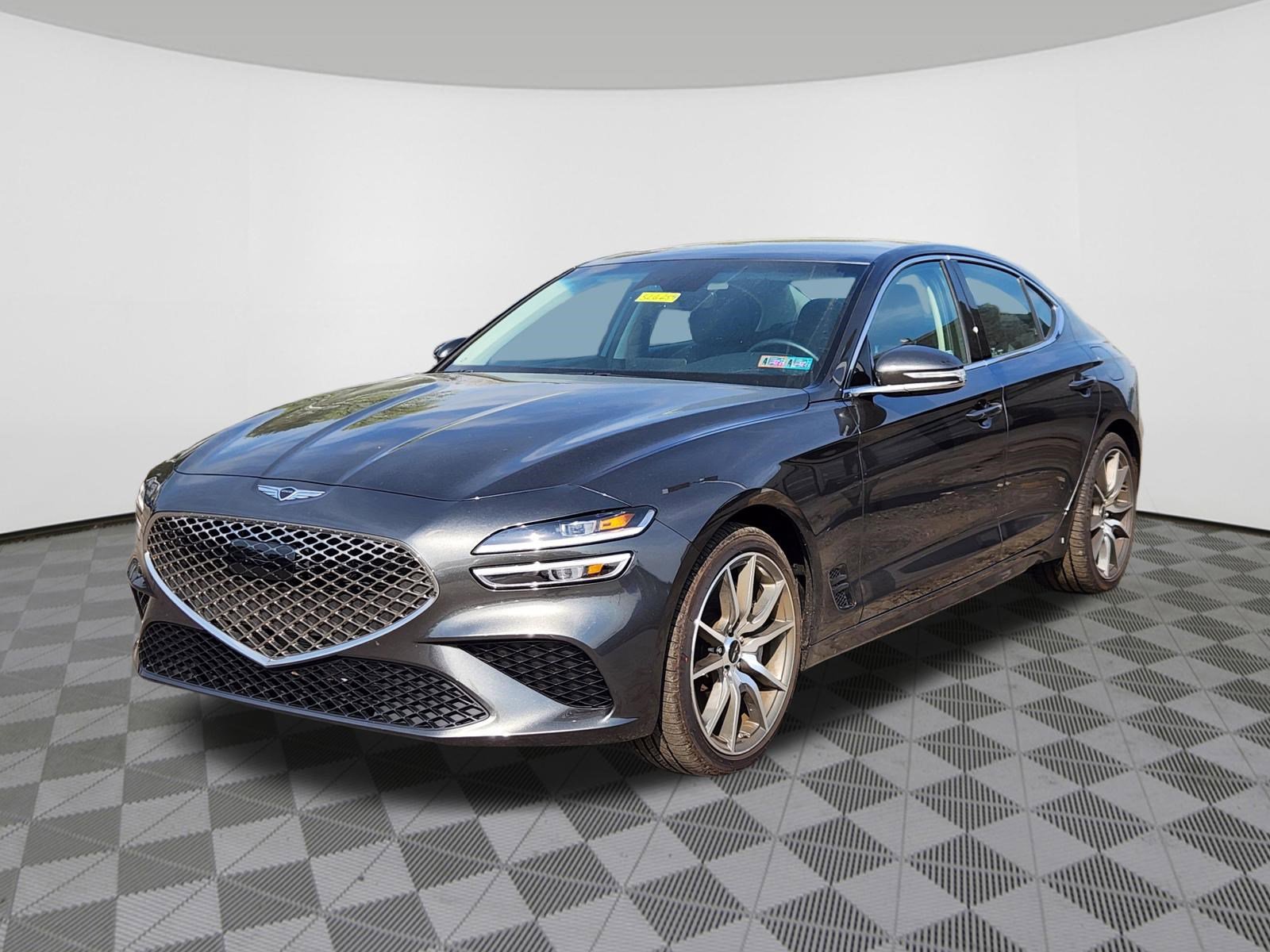 Used 2025 Genesis G70 2.5T RWD image 2